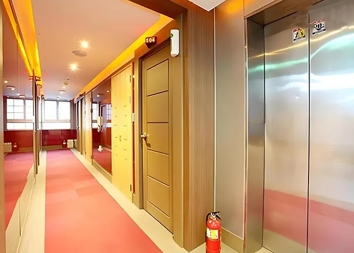 Sinyoung Motel 2*