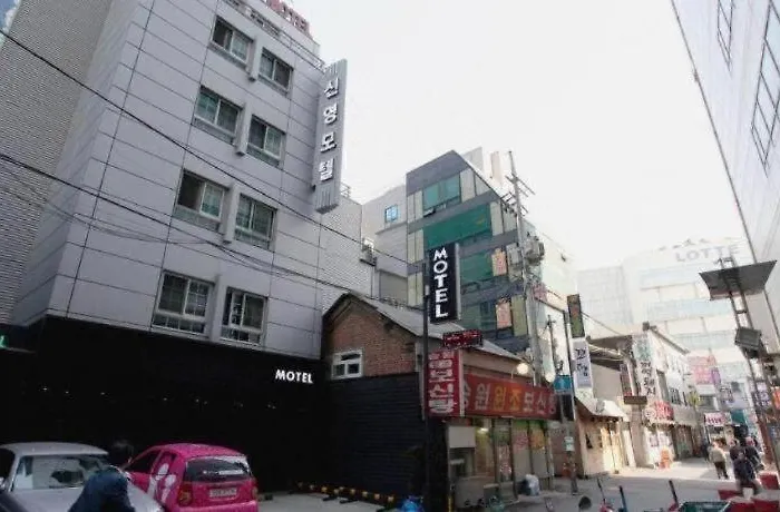 Sinyoung Motel